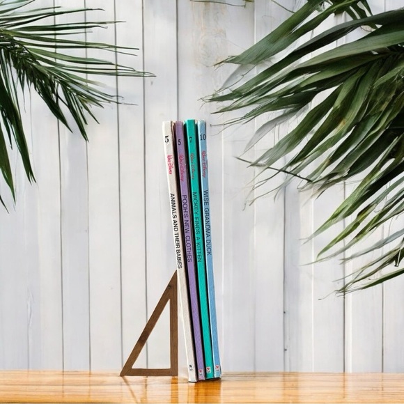 VINTAGE Walt Disney Fun-To-Read Library - 4-Book Lot - 1980s Bantam Books - Picture 3 of 16